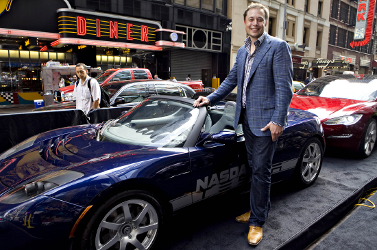 特斯拉即将重磅发布颠覆性新款“可飞行	”Roadster 跑车